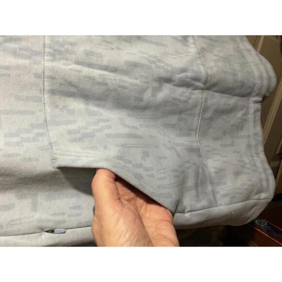 Title Nine Women's XL Light Blue Pullover Sweatshirt Hoodie XL - Picture 4 of 14